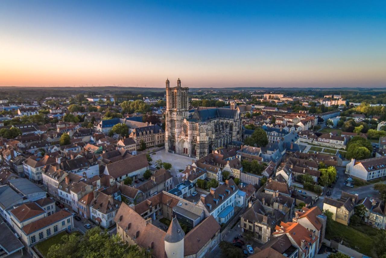 Apartament Le Nid Troyens Troyes Zewnętrze zdjęcie
